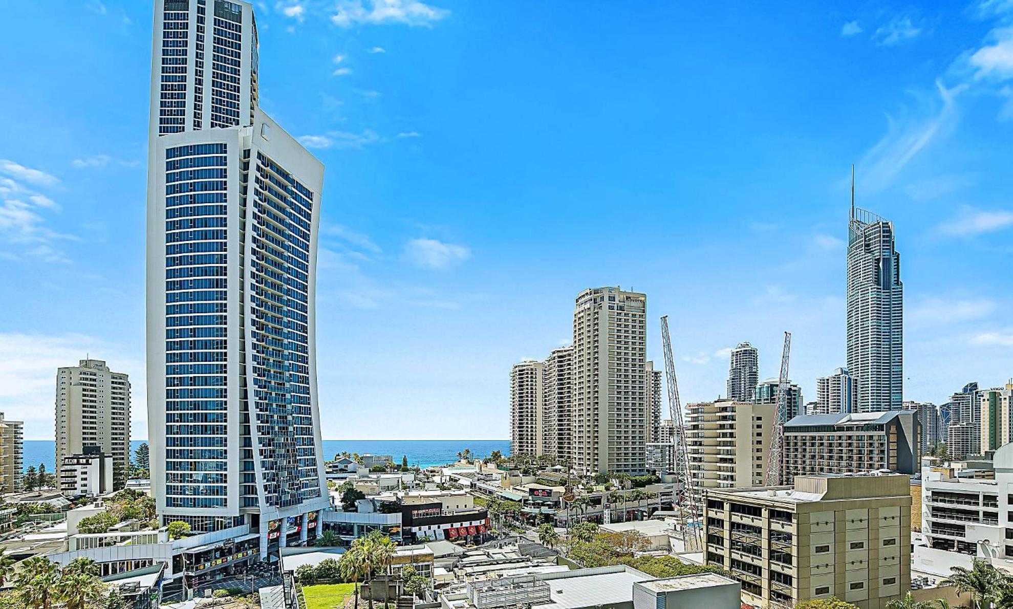 Circle On Cavill Surfers Paradise Apartments-Holiday Paradise Gold Coast Room photo
